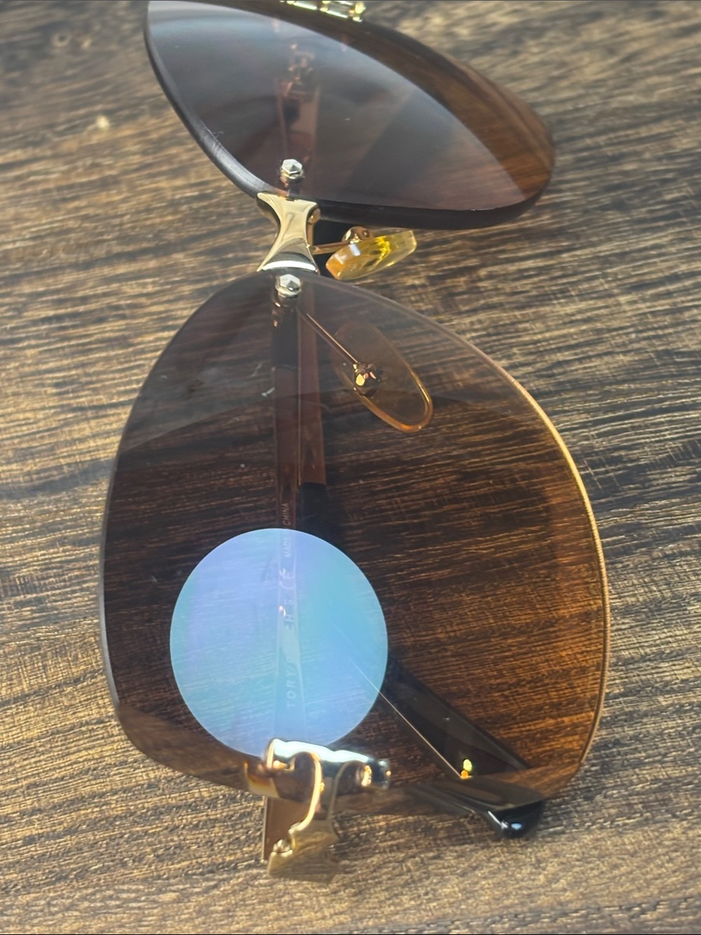 Tory Burch Brown Gradient Rimless Sunglasses with Gold Accents and Orange Case - Picture 8 of 10